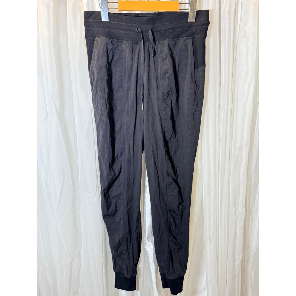 Lululemon Beyond the Studio Jogger Womens 6 Black Textured Lightweight Pant